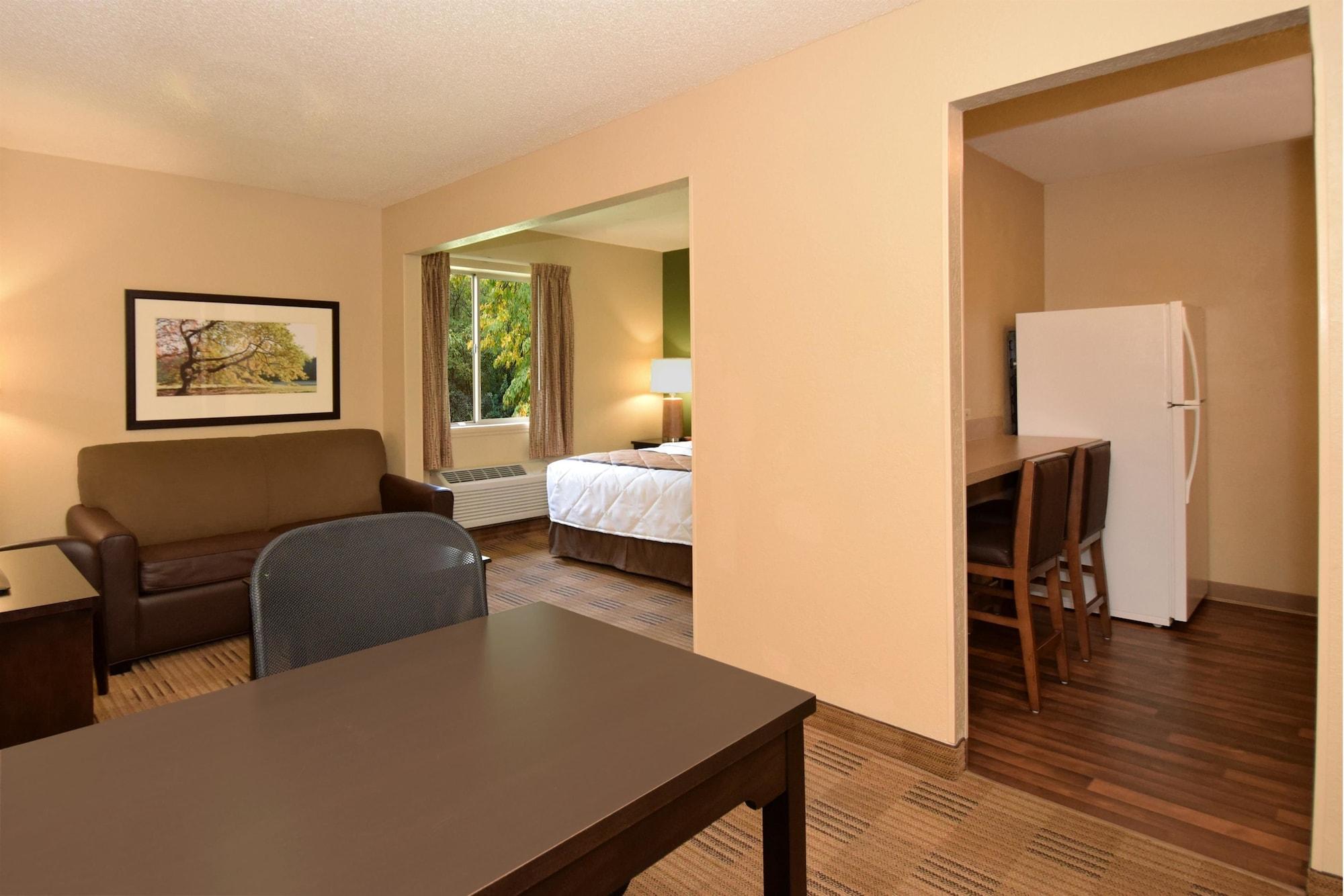 Extended Stay America Select Suites - Dallas - Фармърс Бранч Екстериор снимка