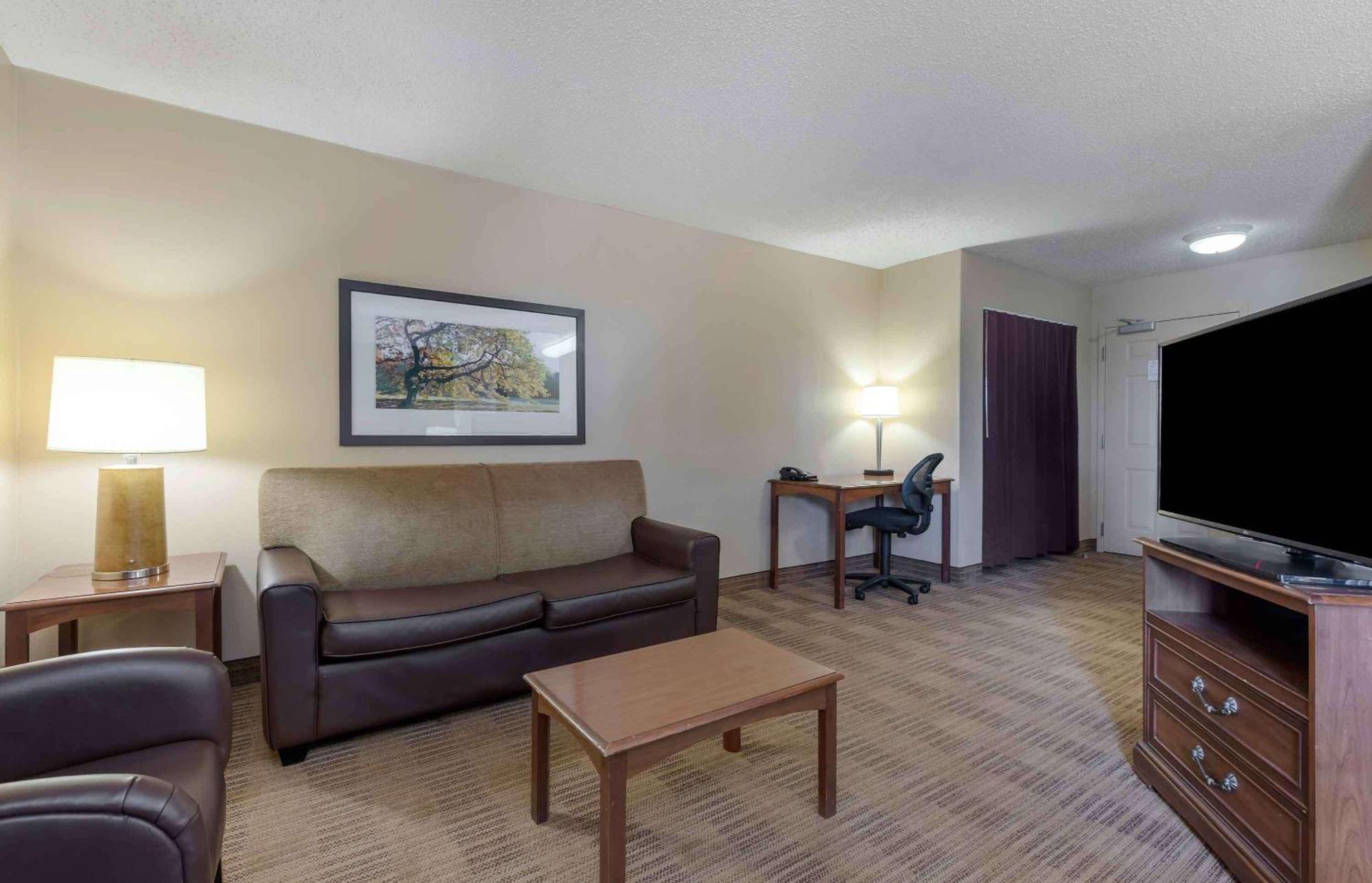Extended Stay America Select Suites - Dallas - Фармърс Бранч Екстериор снимка